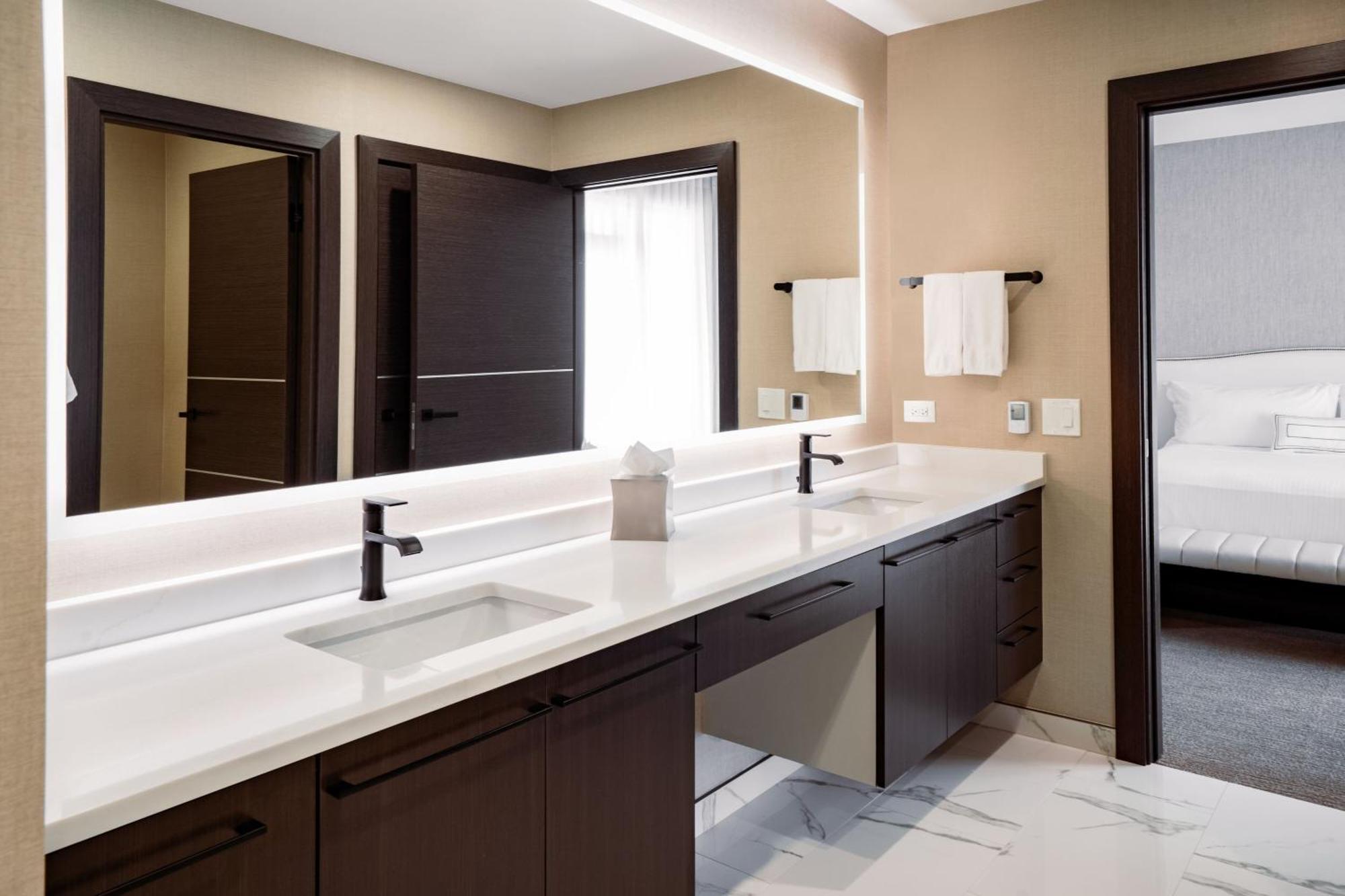 Springhill Suites By Marriott Chicago Chinatown Eksteriør billede