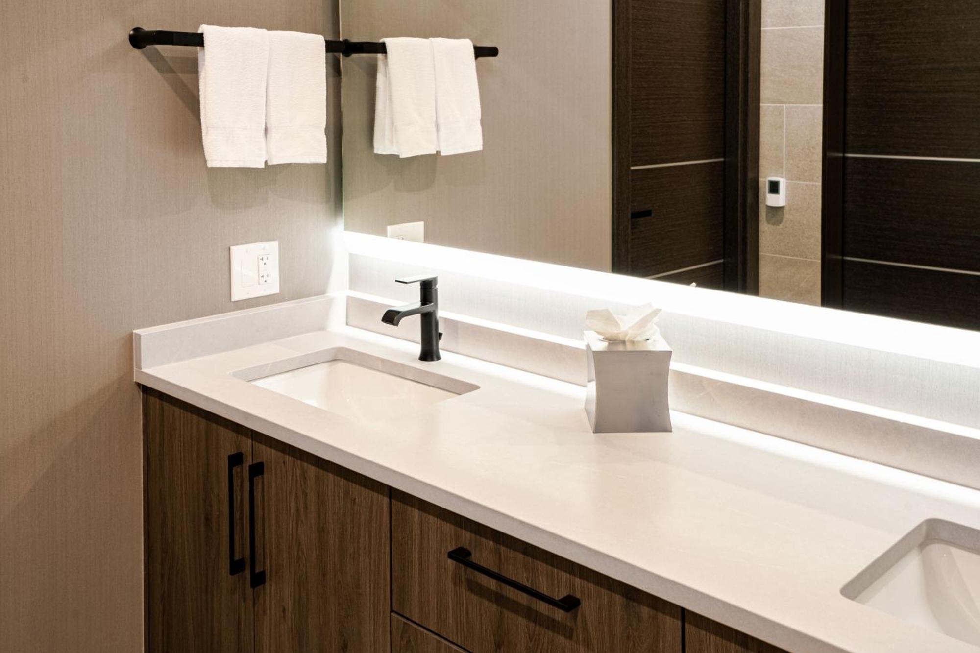 Springhill Suites By Marriott Chicago Chinatown Eksteriør billede